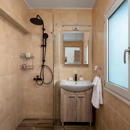 Sky High Loft דירה *