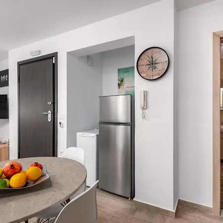 Sky High Loft Rhodes City