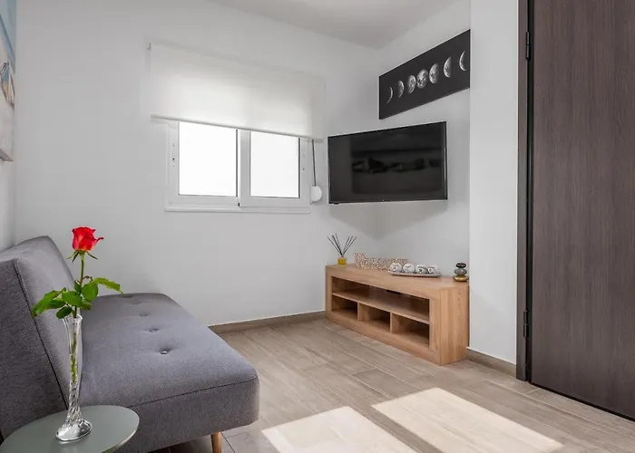 Sky High Loft * Rhodes City